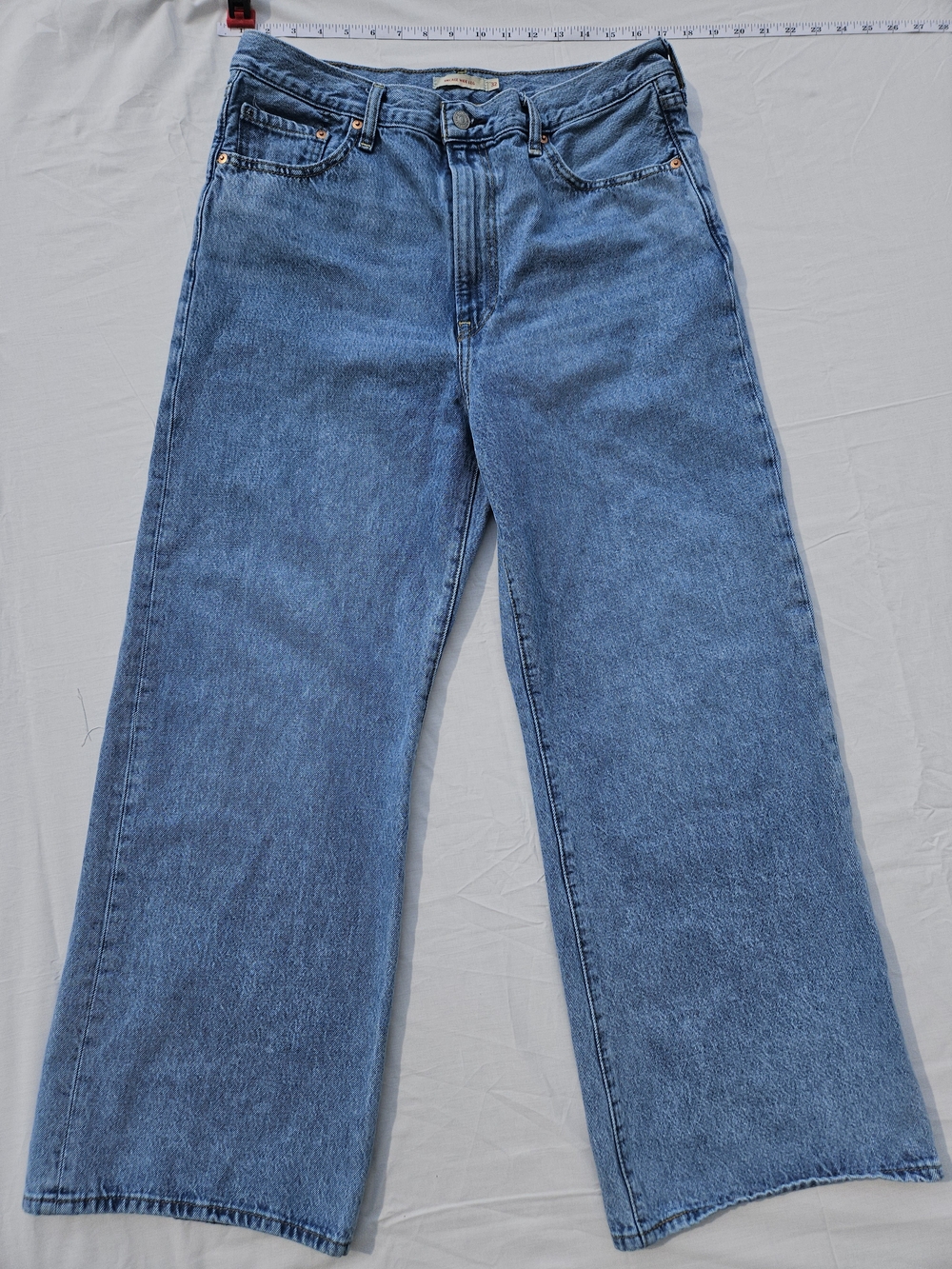 Levis Size 32 Wide Leg